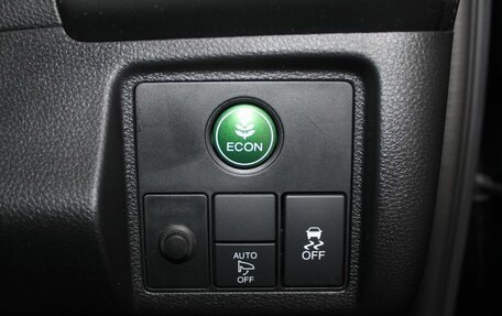 Honda Vezel, 2017 год, 1 899 900 рублей, 14 фотография