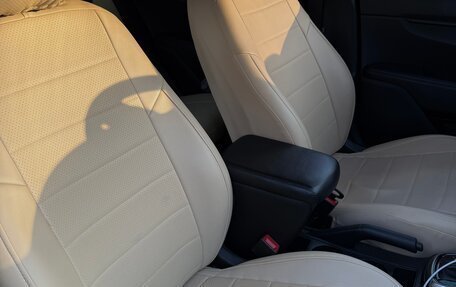 KIA Rio IV, 2018 год, 1 400 000 рублей, 10 фотография