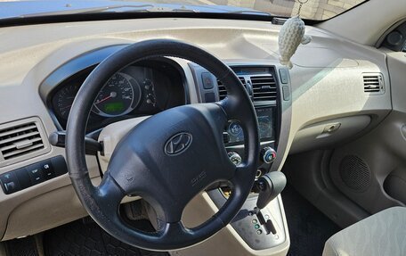 Hyundai Tucson III, 2004 год, 700 000 рублей, 8 фотография