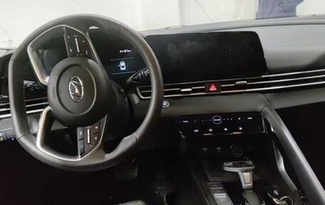 Hyundai Elantra, 2023 год, 1 728 000 рублей, 6 фотография