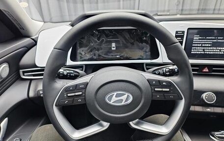 Hyundai Elantra, 2025 год, 1 912 000 рублей, 7 фотография