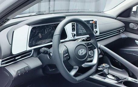 Hyundai Elantra, 2025 год, 1 912 000 рублей, 12 фотография