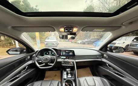 Hyundai Elantra, 2023 год, 1 414 000 рублей, 8 фотография