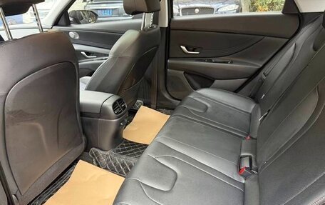 Hyundai Elantra, 2023 год, 1 414 000 рублей, 11 фотография