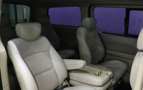 Hyundai Grand Starex Grand Starex I рестайлинг 2, 2010 год, 1 370 000 рублей, 15 фотография