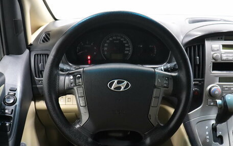 Hyundai Grand Starex Grand Starex I рестайлинг 2, 2010 год, 1 370 000 рублей, 8 фотография