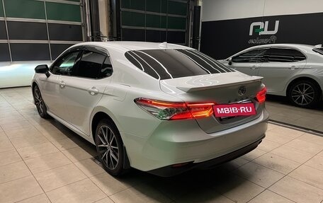 Toyota Camry, 2022 год, 3 600 000 рублей, 4 фотография