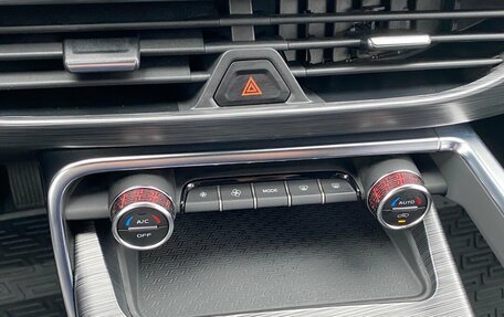 Geely Tugella FY11, 2023 год, 2 999 000 рублей, 19 фотография