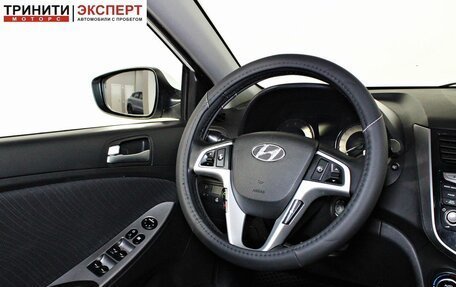 Hyundai Solaris II рестайлинг, 2015 год, 1 098 000 рублей, 13 фотография