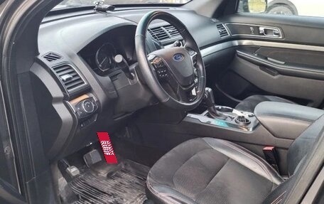 Ford Explorer VI, 2018 год, 2 800 000 рублей, 10 фотография