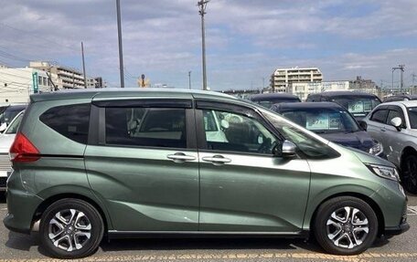 Honda Freed II, 2022 год, 1 360 000 рублей, 8 фотография