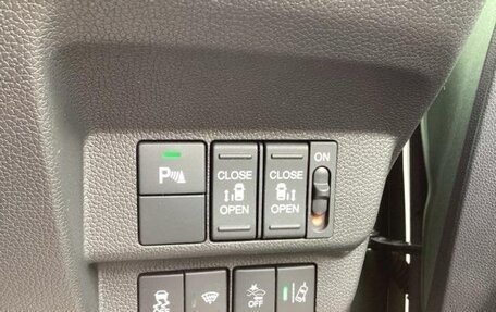 Honda Freed II, 2022 год, 1 360 000 рублей, 14 фотография