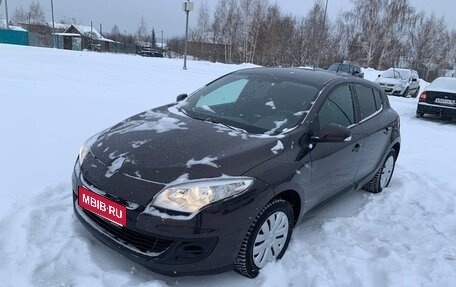 Renault Megane III, 2013 год, 680 000 рублей, 1 фотография