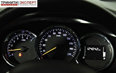 Renault Logan II, 2019 год, 734 000 рублей, 15 фотография