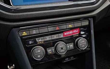 Volkswagen T-Roc I, 2022 год, 1 920 000 рублей, 16 фотография