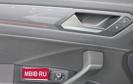 Volkswagen T-Roc I, 2022 год, 2 020 000 рублей, 13 фотография