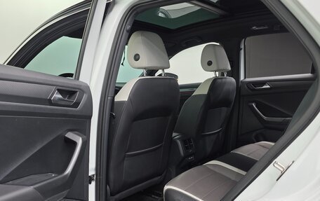 Volkswagen T-Roc I, 2022 год, 2 020 000 рублей, 17 фотография