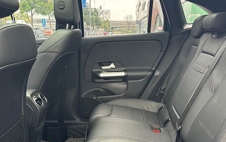 Mercedes-Benz GLA, 2021 год, 1 850 000 рублей, 14 фотография