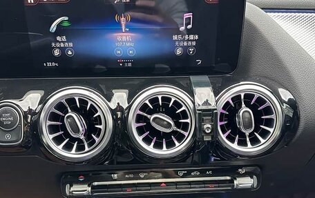 Mercedes-Benz GLA, 2021 год, 1 850 000 рублей, 16 фотография