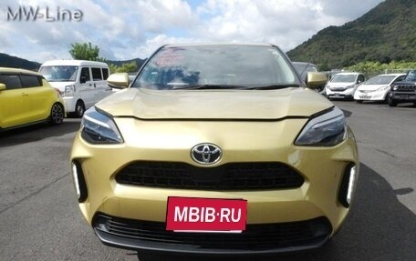 Toyota Yaris Cross, 2023 год, 1 600 000 рублей, 2 фотография