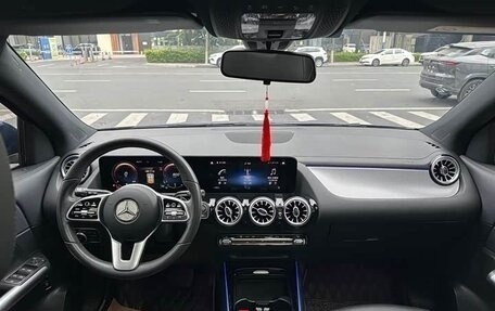 Mercedes-Benz GLA, 2021 год, 1 850 000 рублей, 18 фотография