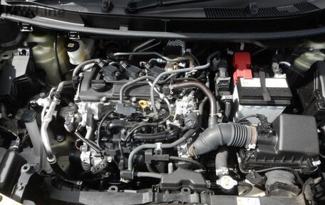 Toyota Yaris Cross, 2023 год, 1 600 000 рублей, 9 фотография