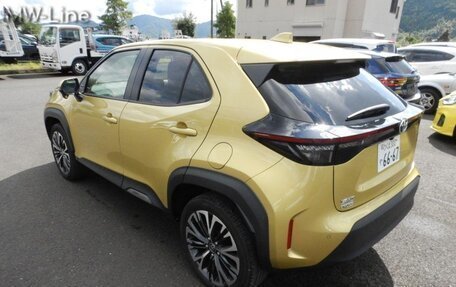 Toyota Yaris Cross, 2023 год, 1 600 000 рублей, 5 фотография