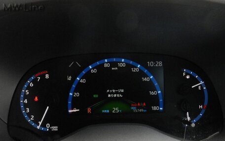 Toyota Yaris Cross, 2023 год, 1 600 000 рублей, 14 фотография