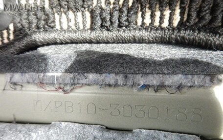 Toyota Yaris Cross, 2023 год, 1 600 000 рублей, 21 фотография