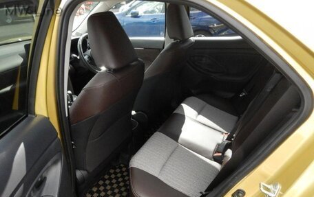 Toyota Yaris Cross, 2023 год, 1 600 000 рублей, 23 фотография