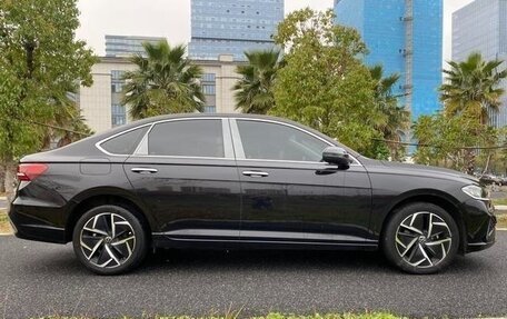 Volkswagen Lavida, 2023 год, 1 567 000 рублей, 4 фотография