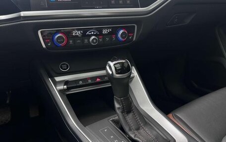 Audi Q3, 2022 год, 2 200 000 рублей, 15 фотография