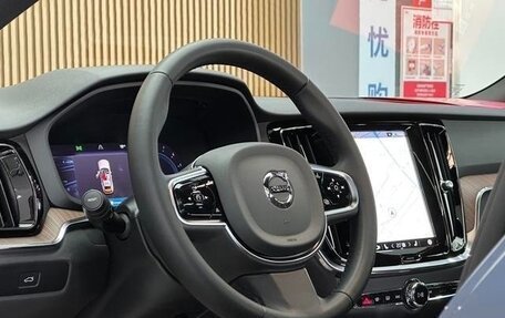 Volvo V60 II, 2025 год, 5 928 000 рублей, 9 фотография