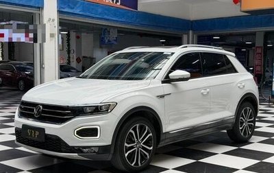 Volkswagen T-Roc I, 2022 год, 1 704 000 рублей, 1 фотография