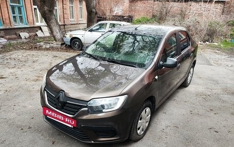 Renault Logan II, 2018 год, 634 000 рублей, 8 фотография