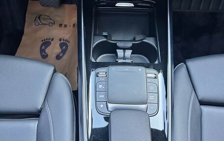 Mercedes-Benz GLA, 2021 год, 2 200 000 рублей, 10 фотография