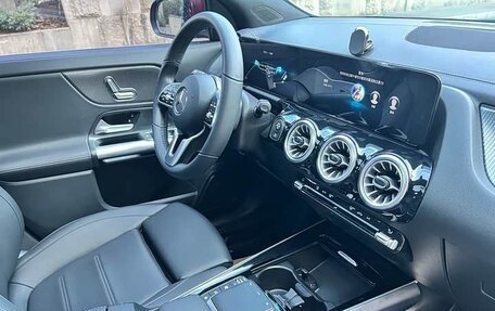 Mercedes-Benz GLA, 2021 год, 2 200 000 рублей, 19 фотография