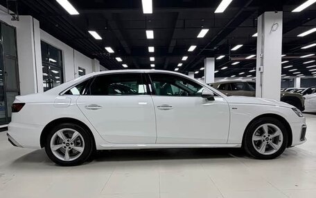 Audi A4, 2022 год, 2 900 008 рублей, 3 фотография