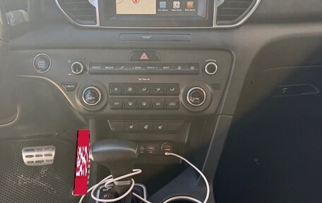 KIA Sportage IV рестайлинг, 2017 год, 1 900 000 рублей, 9 фотография