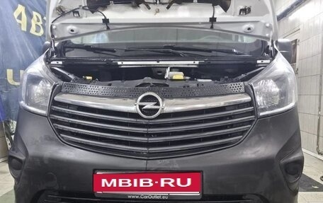 Opel Vivaro B, 2018 год, 1 850 000 рублей, 4 фотография