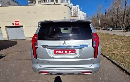 Mitsubishi Pajero Sport III рестайлинг, 2022 год, 4 190 000 рублей, 3 фотография