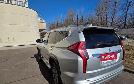 Mitsubishi Pajero Sport III рестайлинг, 2022 год, 4 190 000 рублей, 2 фотография