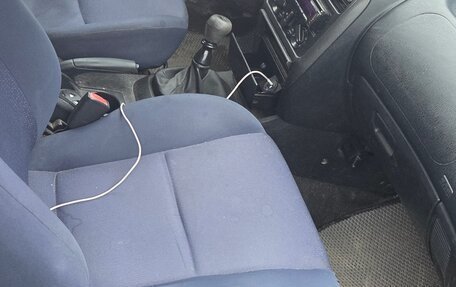 Mitsubishi Carisma I, 2002 год, 150 000 рублей, 6 фотография