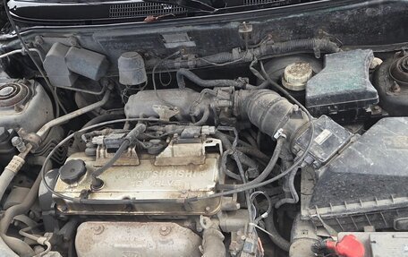 Mitsubishi Carisma I, 2002 год, 150 000 рублей, 11 фотография