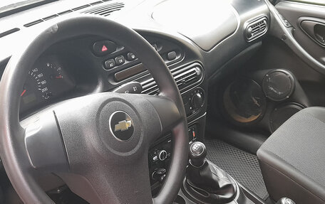 Chevrolet Niva I рестайлинг, 2017 год, 710 000 рублей, 7 фотография