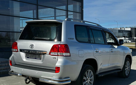 Toyota Land Cruiser 200, 2011 год, 3 300 000 рублей, 5 фотография