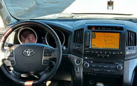 Toyota Land Cruiser 200, 2011 год, 3 300 000 рублей, 20 фотография