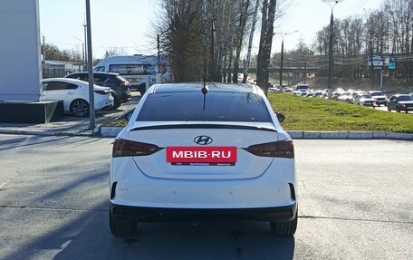 Hyundai Solaris II рестайлинг, 2021 год, 1 570 000 рублей, 6 фотография