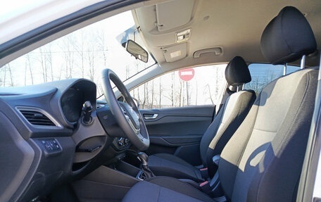 Hyundai Solaris II рестайлинг, 2021 год, 1 570 000 рублей, 16 фотография