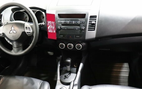 Mitsubishi Outlander III рестайлинг 3, 2008 год, 1 115 000 рублей, 14 фотография